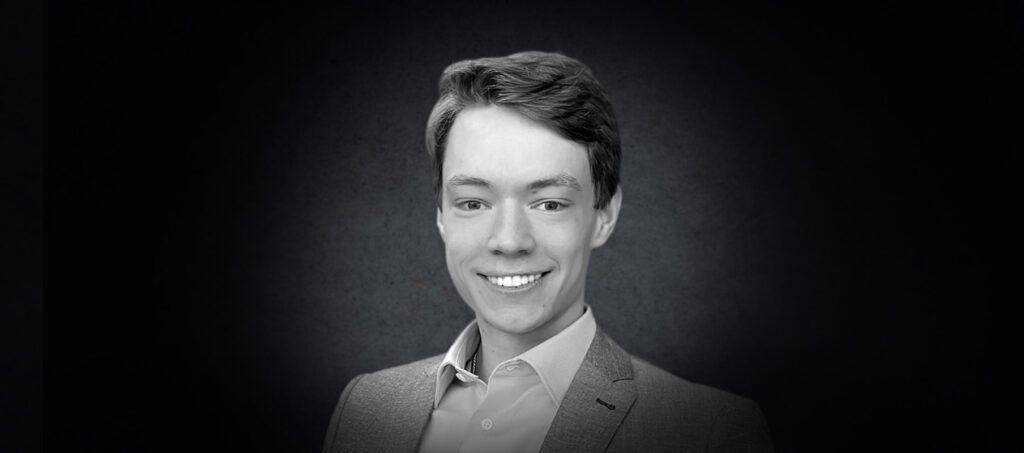 Chris Fielder, Gravis Law