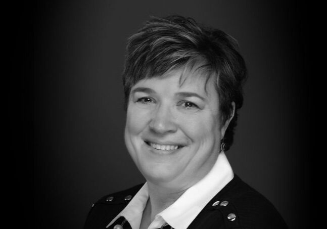 Hale-Gravis-profile-bw